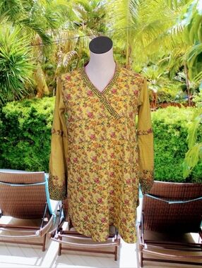 Floral Yellow V-Neck Women’s Kurta